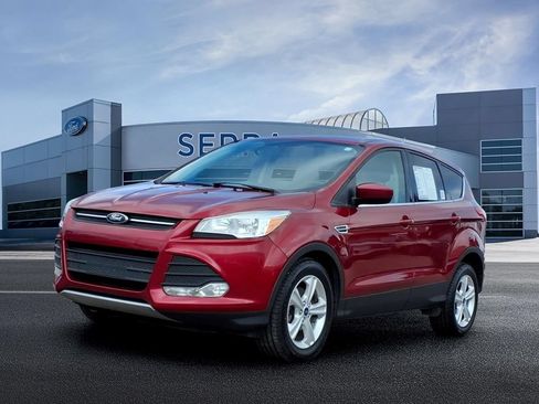 Used 2015 Ford Escape SE FWD image 1