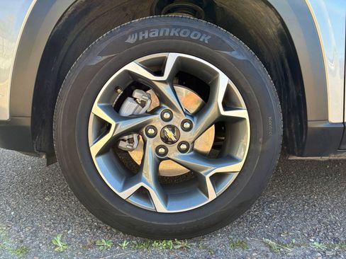 Used 2025 Chevrolet Trax LT image 29