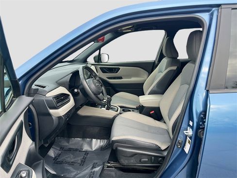 Used 2025 Subaru Forester Premium w/ Convenience Package #1 image 20