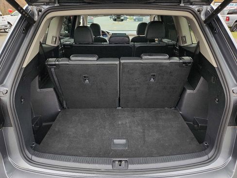 Used 2024 Volkswagen Atlas SE image 27