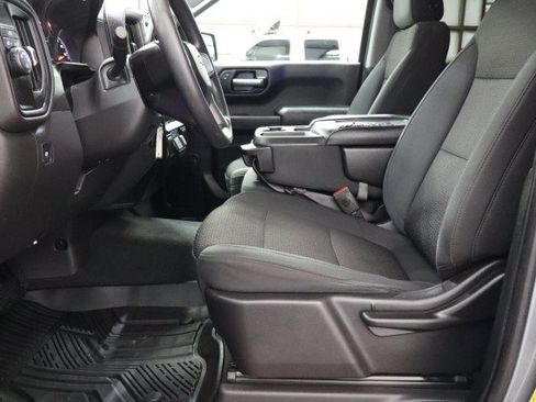 Used 2020 Chevrolet Silverado 1500 Custom w/ Infotainment Package RWD image 6