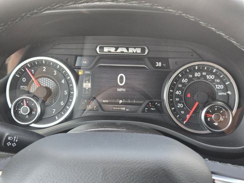 New 2026 RAM 1500 Laramie AWD/4WD image 13