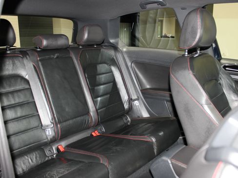 Used 2015 Volkswagen GTI SE FWD image 30