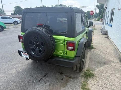 Used 2025 Jeep Wrangler Sport AWD/4WD image 11