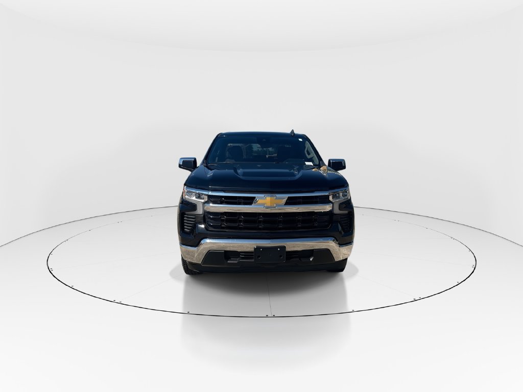 Used 2025 Chevrolet Silverado 1500 LT RWD image 3