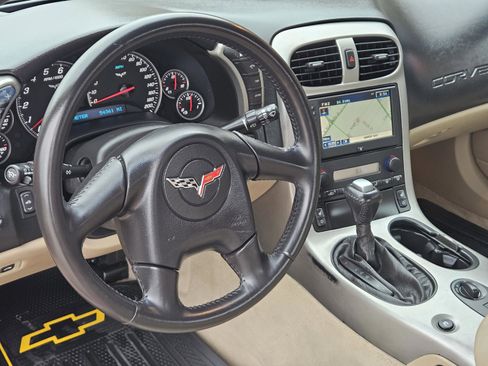 Used 2005 Chevrolet Corvette Convertible w/ Preferred Equipment Group image 25