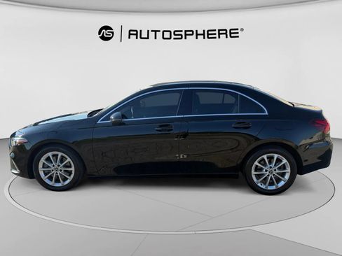 Used 2022 Mercedes-Benz A 220 4MATIC image 4