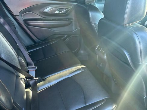 Used 2020 GMC Terrain SLT w/ Preferred Package image 18