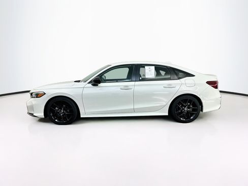 Used 2025 Honda Civic Sport image 4