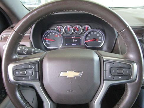 Used 2021 Chevrolet Tahoe LT image 32
