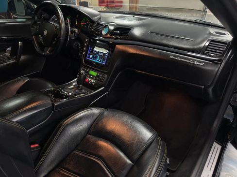 Used 2015 Maserati GranTurismo Sport RWD image 52