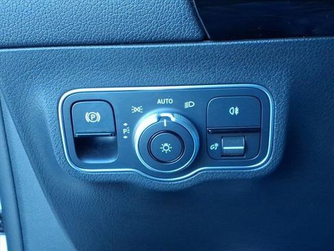 Certified 2023 Mercedes-Benz GLA 250 image 12