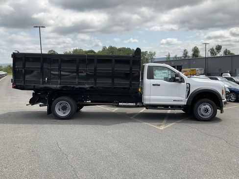 New 2024 Ford F550 4x4 Regular Cab Super Duty image 16