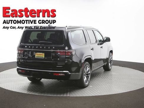 Used 2024 Jeep Wagoneer Series III w/ Premium Group I AWD/4WD image 46