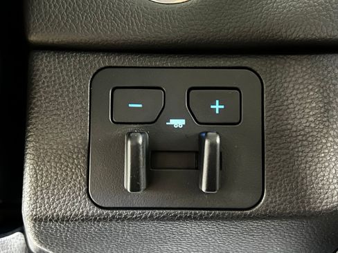 Certified 2023 Toyota Sequoia Limited image 23