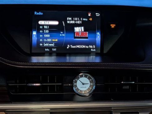 Used 2016 Lexus ES 350 w/ Premium Package w/Wood Trim FWD image 18