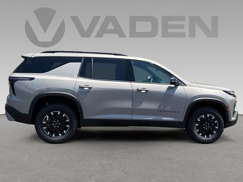 New 2026 Chevrolet Traverse Z71 w/ Enhanced Driving Package AWD/4WD image 7