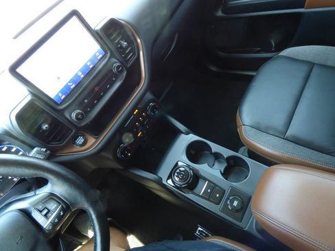 Used 2023 Ford Bronco Sport Outer Banks w/ Tech Package AWD/4WD image 29