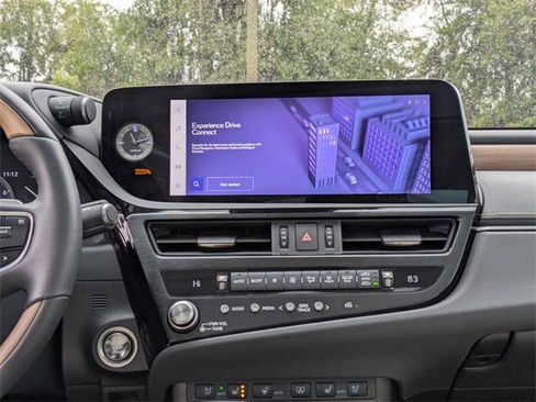 Certified 2025 Lexus ES 350 Ultra Luxury image 17