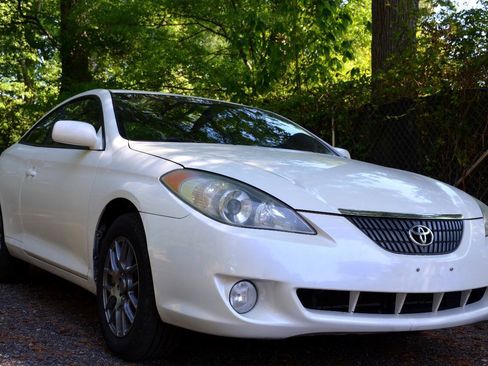 Used 2004 Toyota Solara SE Sport FWD image 3