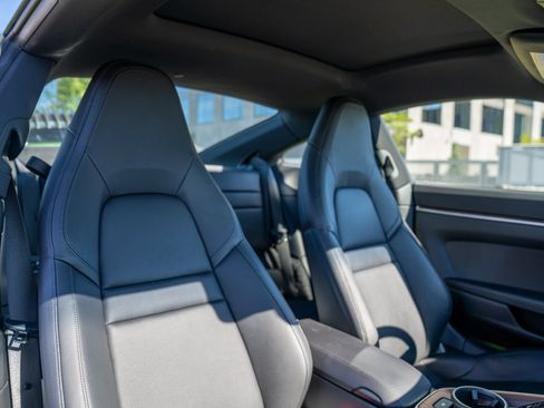 Certified 2020 Porsche 911 Carrera RWD image 26