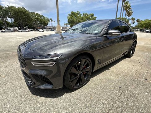Used 2023 Genesis G70 2.0T w/ Sport Prestige Package RWD image 4