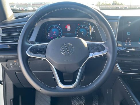 Used 2024 Volkswagen Atlas Cross Sport SE image 24