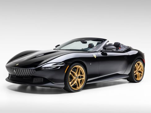 Used 2026 Ferrari Roma Spider RWD image 2