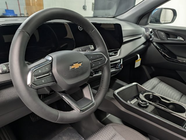 New 2027 Chevrolet Equinox LT AWD/4WD image 17