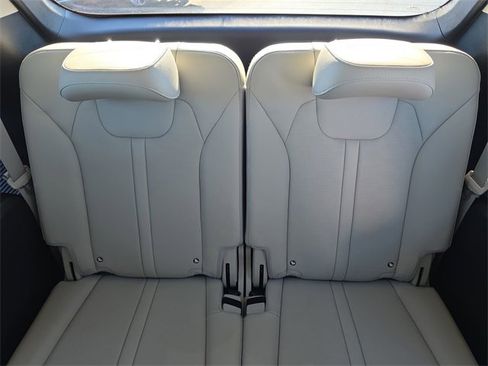 Certified 2024 Kia Sorento S w/ Panoramic Sunroof Package image 20