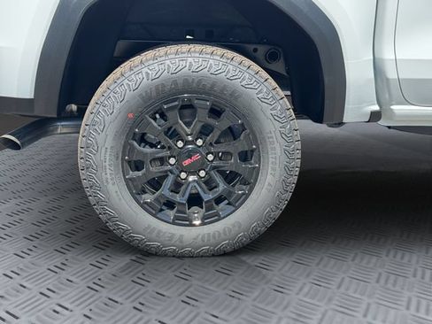 New 2026 GMC Canyon Elevation w/ Convenience Package AWD/4WD image 30
