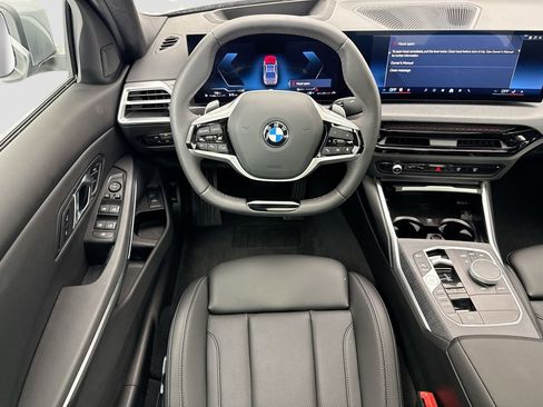 Used 2025 BMW 330i xDrive Sedan w/ M Sport Package AWD/4WD image 10