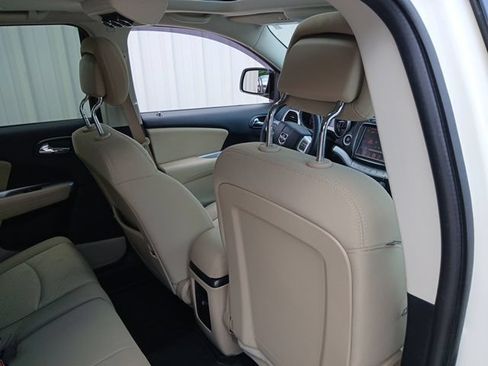 Used 2014 Dodge Journey SXT w/ Flexible Seating Group FWD image 22