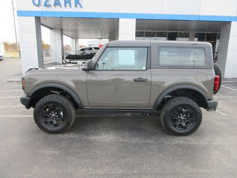 Used 2025 Ford Bronco 2-Door image 2