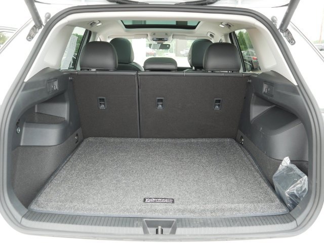 Certified 2026 Volkswagen Tiguan SE AWD/4WD image 17