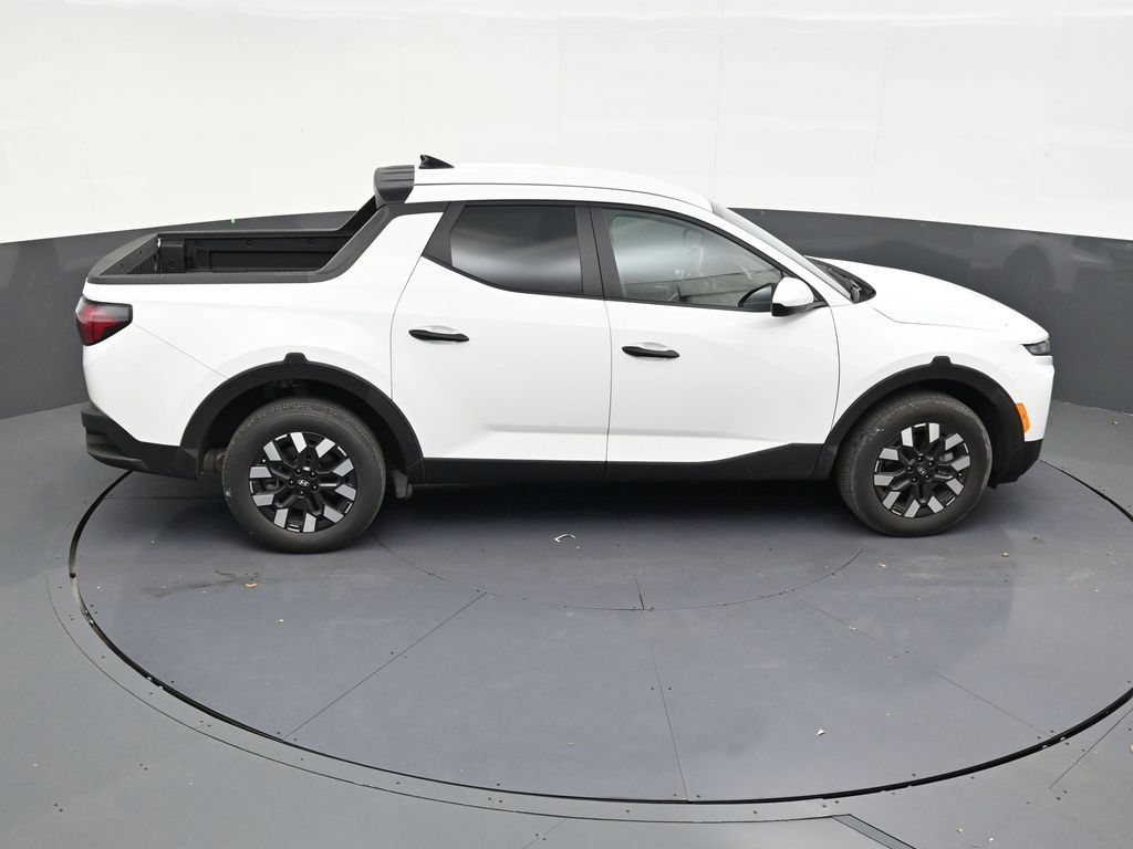 Used 2026 Hyundai Santa Cruz SE FWD image 17