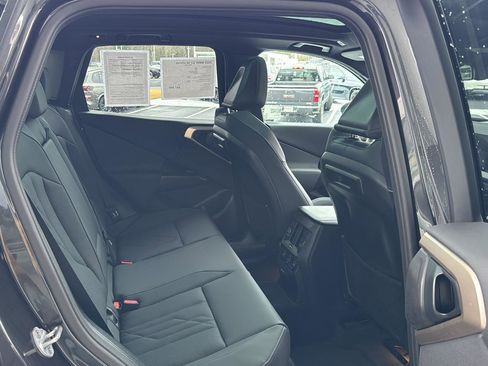 Certified 2025 BMW X3 xDrive30i w/ Premium Package image 11