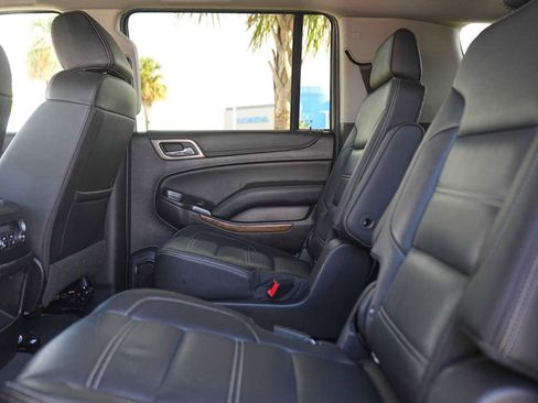 Used 2019 GMC Yukon XL Denali image 14