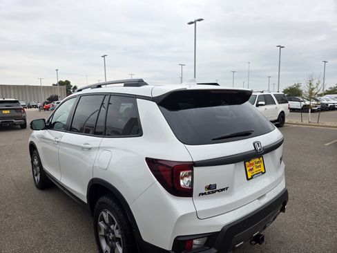 Used 2022 Honda Passport TrailSport image 5