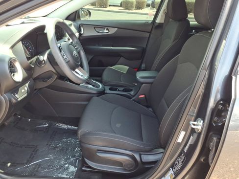 Used 2021 Kia Forte Sedan FWD image 18