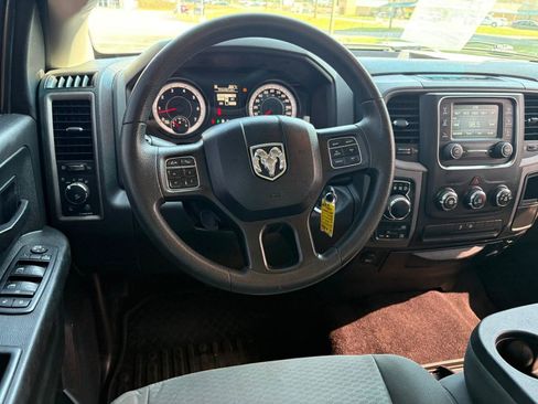 Used 2015 RAM 1500 Express AWD/4WD image 9