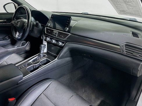 Used 2018 Honda Accord Sport image 28