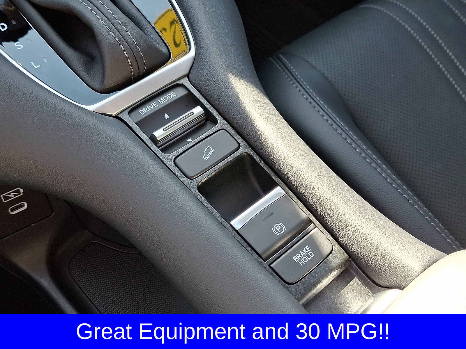 Used 2025 Honda HR-V EX-L image 17
