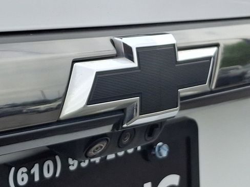 Used 2023 Chevrolet Traverse RS AWD/4WD image 31