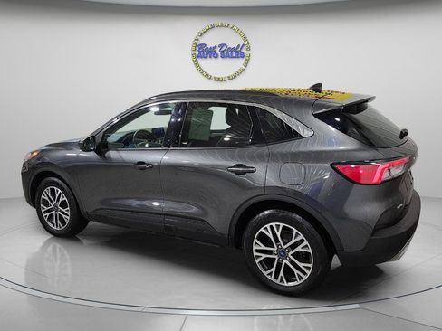 Used 2020 Ford Escape SEL image 4