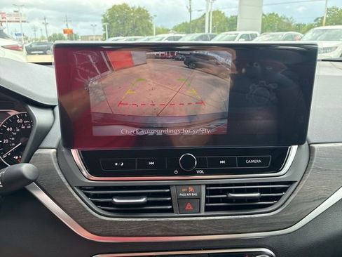 New 2026 Nissan Altima 2.5 SV w/ SV Premium Package FWD image 15