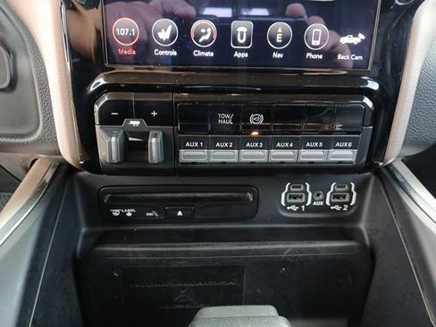 Used 2019 RAM 3500 Laramie AWD/4WD image 48