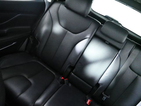 Used 2019 Hyundai Santa Fe Limited AWD/4WD image 12