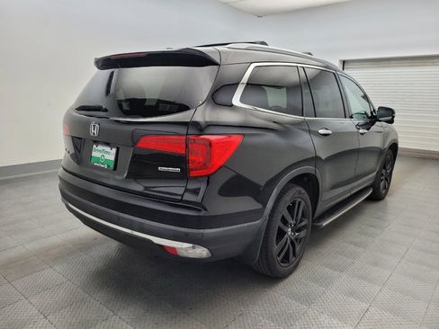 Used 2018 Honda Pilot Touring image 9