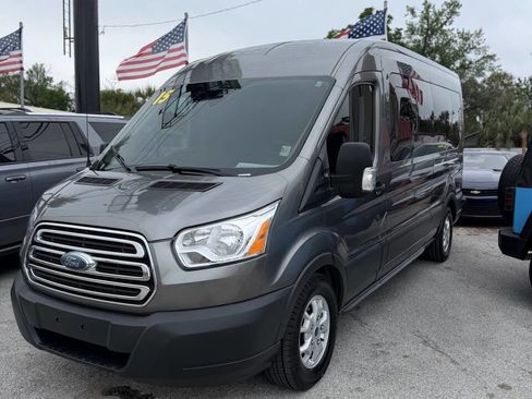 Used 2015 Ford Transit 350 XLT image 4